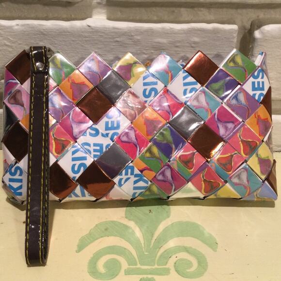 Vintage Y2K Hershey’s Kisses Wristlet Clutch Bag - Picture 2 of 5